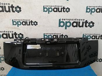 Накладка крышки багажника, без кнопок 76811-60250 для Toyota Land Cruiser Prado 150 рест. 2013 — 2017 БУ; Оригинал; Р0, Хорошее;