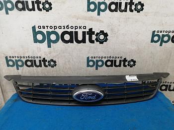 Решетка радиатора 8M51-8200 для Ford Focus БУ; Оригинал; Р1, Мелкий дефект;