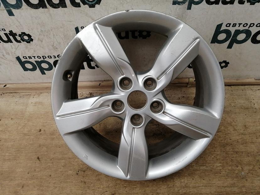 Диск литой, 17x7J, 5x114.3, ET47 52910-2V050 для Hyundai Veloster I 2011-2015 БУ; Оригинал; Р1, Мелкий дефект;