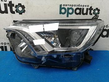 Фара галоген левая 81170-42650 для Toyota Rav4 40 рест. 2015 — 2019 БУ; Оригинал; Р1, Мелкий дефект;