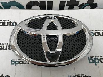Эмблема в решетку радиатора 75301-42051 для Toyota Rav4 40 рест. 2015 — 2019 Нов; Оригинал;