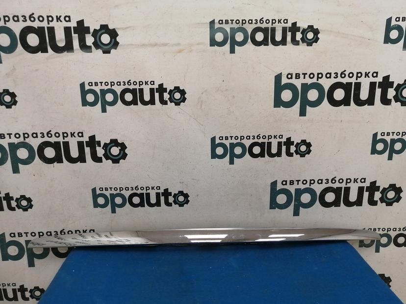 Накладка крышки багажника, хром 75132-60030 для Toyota Land Cruiser Prado 120 2002- 2009 БУ; Оригинал; Р1, Мелкий дефект;