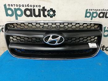 Решетка радиатора 86561-2B010 для Hyundai Santa Fe II 2006-2009 БУ; Оригинал; Р1, Мелкий дефект;