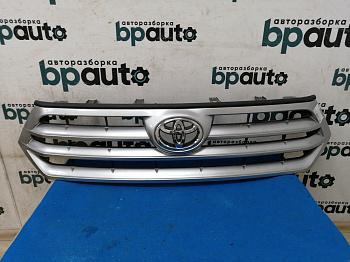 Решетка радиатора 53111-48110 для Toyota Highlander II рест. 2010 - 2013 БУ; Оригинал; Р1, Мелкий дефект;