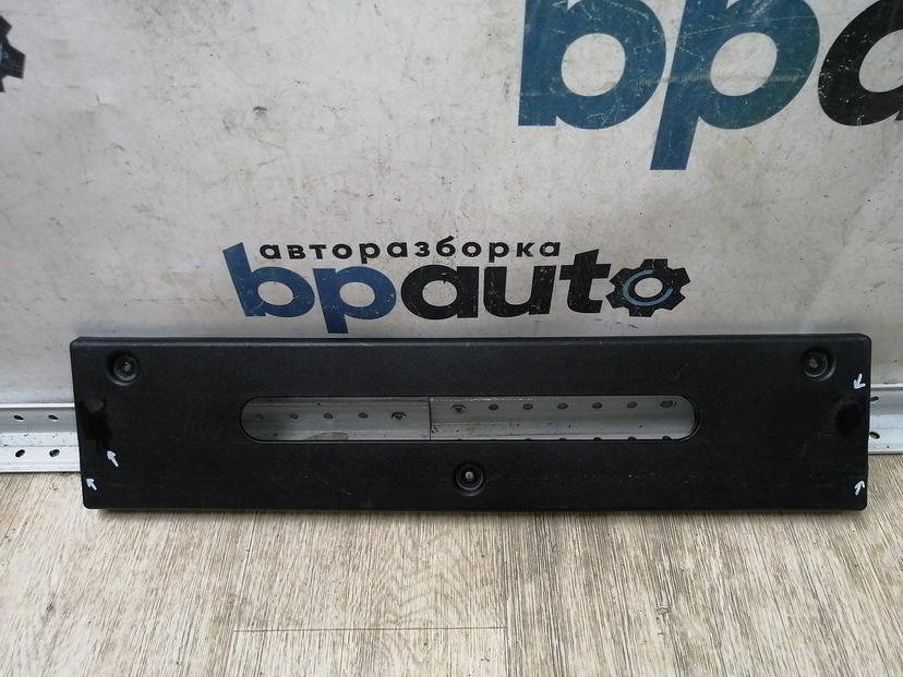 Площадка под номер 86529-BW000 для Hyundai Creta II 2021-2023 БУ; Оригинал; Р1, Мелкий дефект;