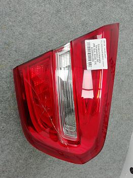 Фонарь в крышку багажника левый A1569061358 для Mercedes-Benz GLA-klasse X156 2014-2017 БУ; Оригинал; Р2, Удовлетворительное;