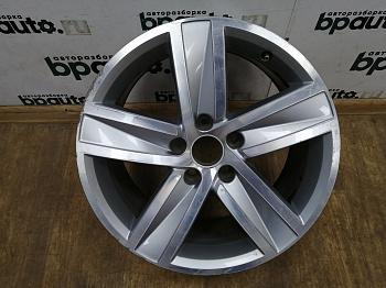 Диск литой, 17X8J, 5X112, ET41 3C8 601 025 Q для Volkswagen БУ; Оригинал; Р2, Удовлетворительное;