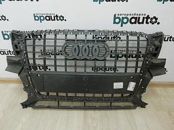 Решётка радиатора; под паркт. 8R0 853 651 B для Audi Q5 I 2008-2012 БУ; Оригинал; Р1, Мелкий дефект;