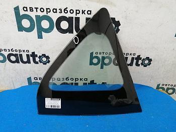 Стекло заднего правого крыла 62710-42270 для Toyota Rav4 БУ; Оригинал; Р2, Удовлетворительное;