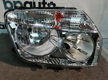 Фара галоген правая, светлый отражатель 260100067R для Renault Duster I 2011-2015 Нов с деф; Оригинал; Р0, Хорошее;