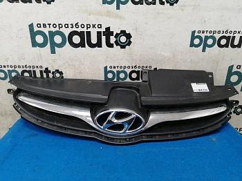 Решетка радиатора 86351-3X000 для Hyundai Elantra V MD 2010-2013 БУ; Оригинал; Р1, Мелкий дефект;