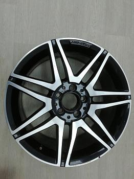 Диск литой AMG, 18x8.5J, 5x112, ET54 B66031510 для Mercedes-Benz C-klasse III рест. W204 2011-2015 БУ; Оригинал; Р1, Мелкий дефект;