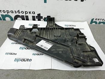 Кронштейн крепления фары правый, LR001541 6H5213D084A для Land Rover Freelander БУ; Оригинал; Р0, Хорошее;