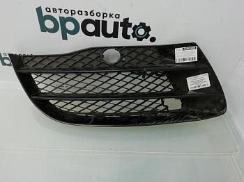 Решетка переднего бампера R 420 807 682 A для Audi R8 I 2007-2012 БУ; Оригинал; Р3, Под восстановление;