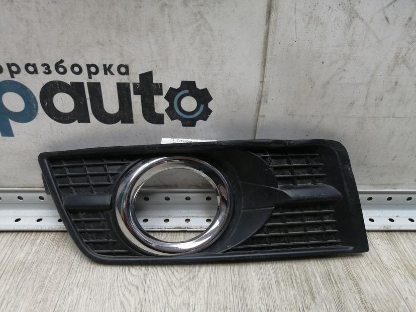 Накладка ПТФ правая 25890149 для Cadillac SRX БУ; Оригинал; Р1, Мелкий дефект;