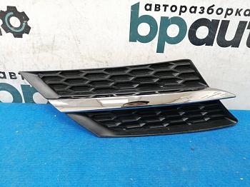 Решетка радиатора правая 53105-42010 для Toyota Rav4 40 2013 — 2015 БУ; Оригинал; Р0, Хорошее;