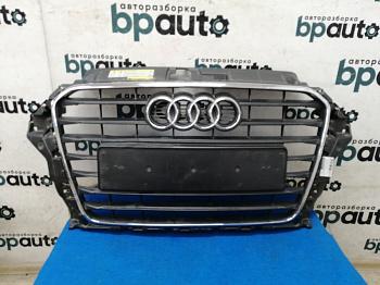 Решётка радиатора 8V3 853 651 для Audi A3 III 8V Sportback 5D 2012-2016 БУ; Оригинал; Р2, Удовлетворительное;