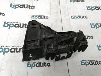 Кронштейн заднего бампера под фонарь правый 52562-02220 для Toyota Corolla БУ; Оригинал; Р1, Мелкий дефект;