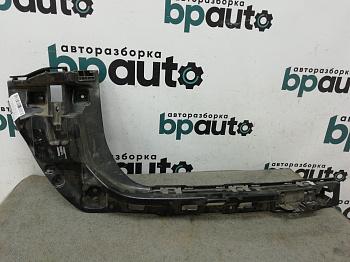 Кронштейн заднего бампера левый центральный 51127381119 для BMW Х1 F48 БУ; Оригинал; Р2, Удовлетворительное;