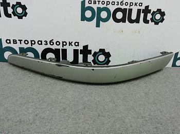 Молдинг заднего бампера правый 13143350 для Opel Astra H GTC 3D 2005 — 2011 БУ; Оригинал; Р1, Мелкий дефект;