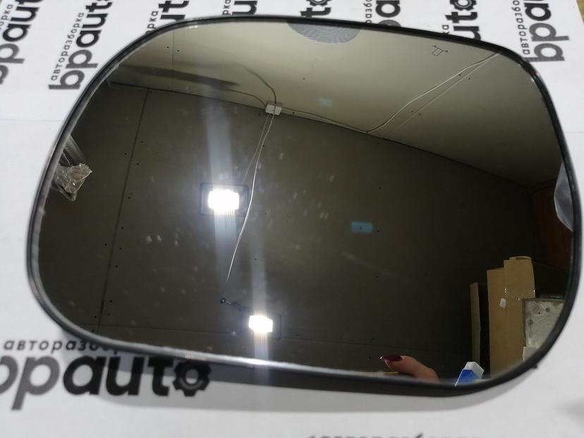 Зеркальный элемент левый 87961-42780 для Toyota Rav4 БУ; Оригинал; Р1, Мелкий дефект;