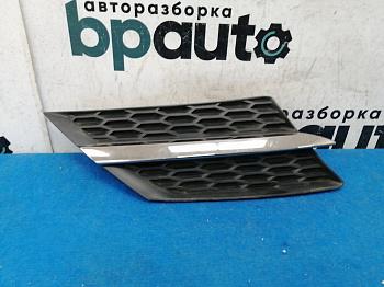 Решетка радиатора правая 53105-42010 для Toyota Rav4 40 2013 — 2015 БУ; Оригинал; Р0, Хорошее;