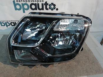Фара галоген левая, черный отражатель 260605020R для Renault Duster I рест. 2015-2021 Нов с деф; Оригинал; Р0, Хорошее;