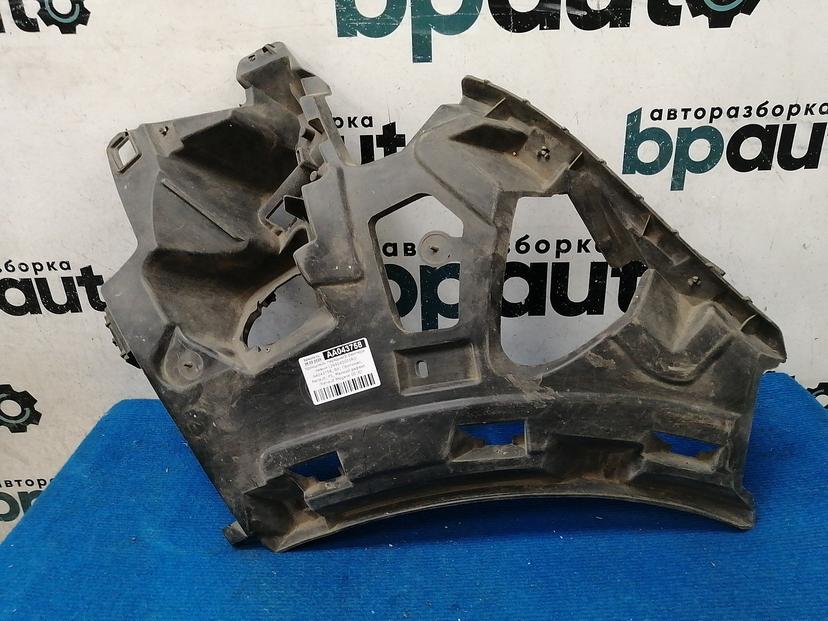 Кронштейн переднего бампера левый 269160001R для Renault Megane БУ; Оригинал; Р1, Мелкий дефект;