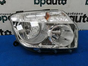 Фара галоген правая, светлый отражатель 260100067R для Renault Duster I 2011-2015 БУ; Оригинал; Р1, Мелкий дефект;