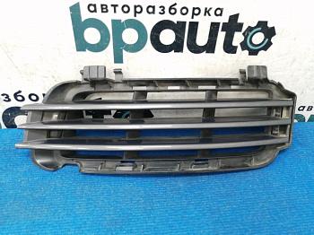 Решетка переднего бампера левая CK5217F909AA для Land Rover Range Rover IV L405 2012 - 2017 БУ; Оригинал; Р0, Хорошее;