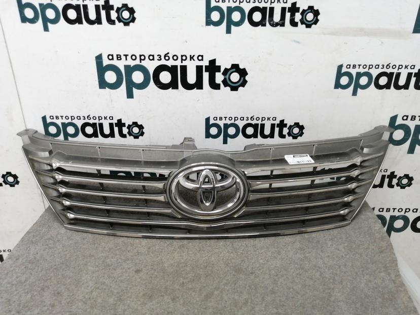 Решетка радиатора 53101-33370 для Toyota Camry 50 2012 — 2014 БУ; Оригинал; Р1, Мелкий дефект;