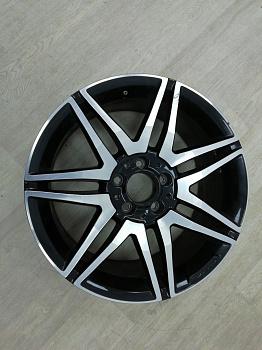 Диск литой AMG, 18x8.5J, 5x112, ET54 B66031510 для Mercedes-Benz C-klasse III рест. W204 2011-2015 БУ; Оригинал; Р1, Мелкий дефект;