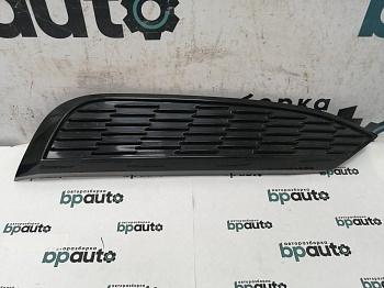Решетка переднего бампера над ПТФ правая 62256-5DJ0A для Infiniti QX30 2015- 2019 БУ; Оригинал; Р0, Хорошее;