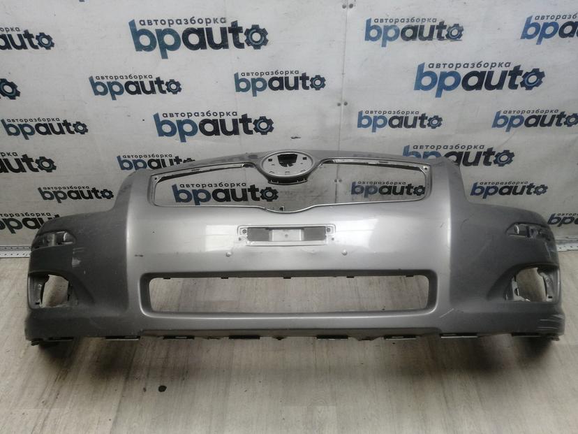 Бампер передний; без паркт.; без омыват. 52119-05170 для Toyota Avensis БУ; Оригинал; Р1, Мелкий дефект;