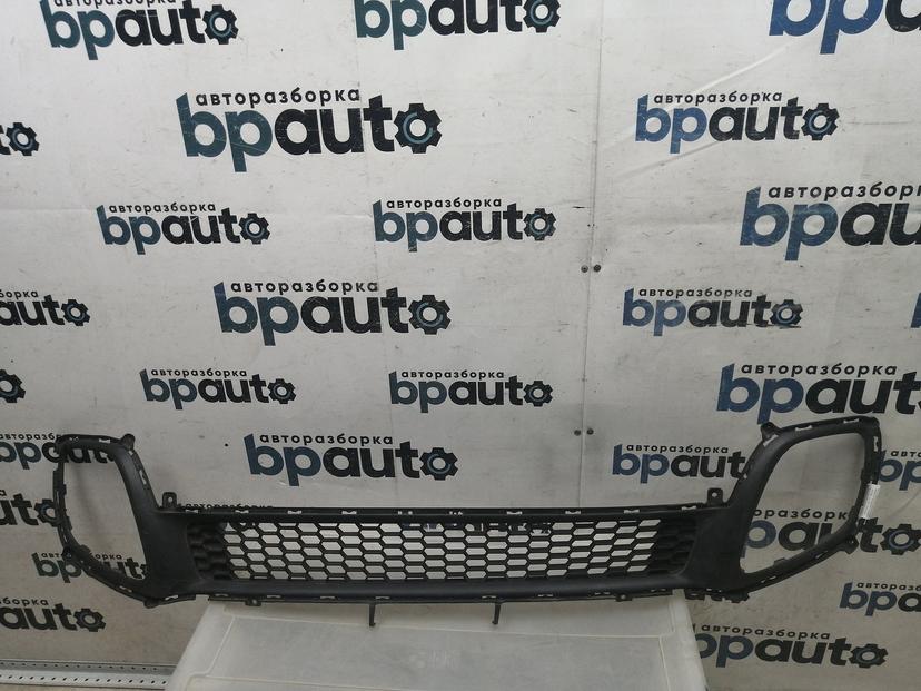 Решетка переднего бампера 86569-1Y300 для Kia Picanto II 3D 2011-2015 БУ; Оригинал; Р1, Мелкий дефект;