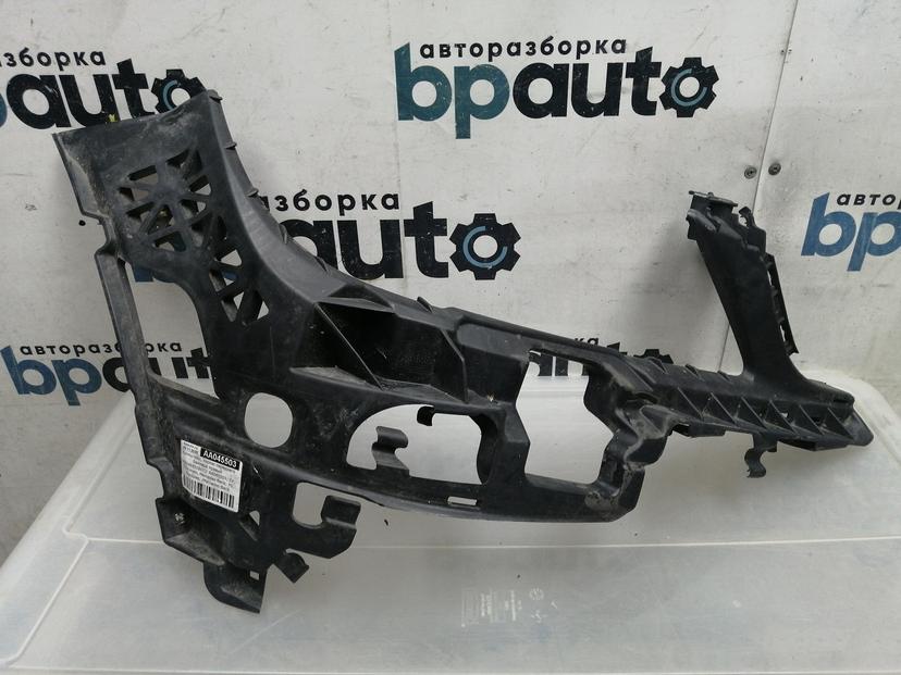 Кронштейн, каркас переднего бампера правый A2048850865 для Mercedes-Benz C-klasse III W204 2006-2011 БУ; Оригинал; Р0, Хорошее;